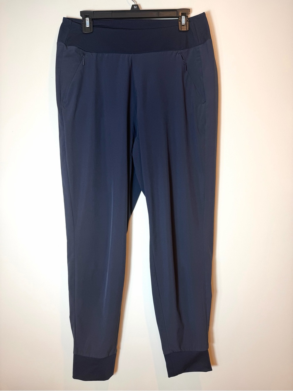 Athleta Soho Cropped Jogger Pants Navy Blue Zipper Pockets Size 10